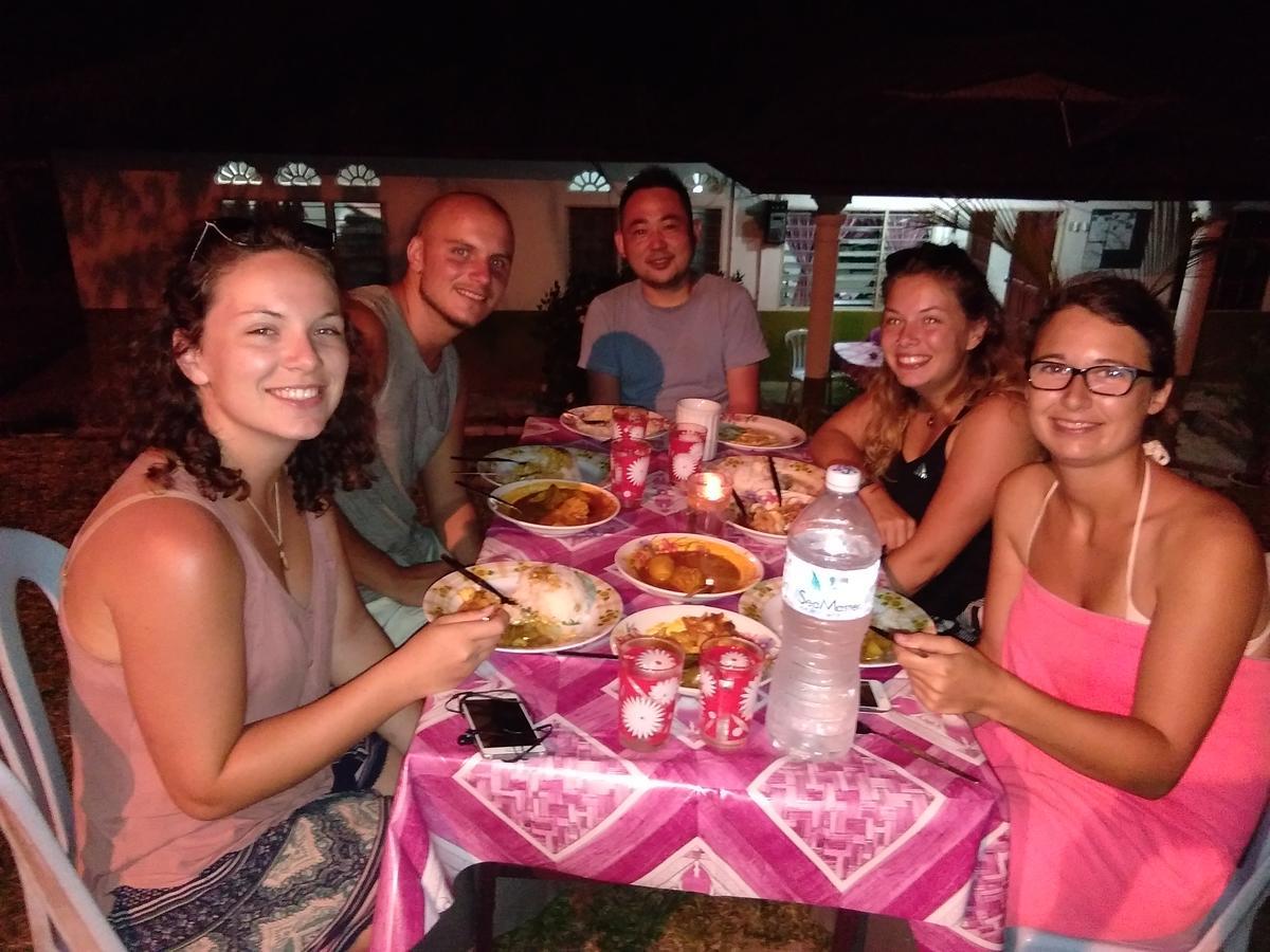 Delimah Guesthouse Kuala Tahan Kültér fotó