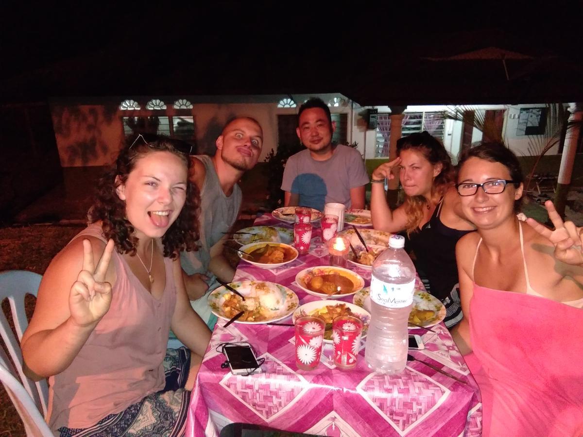 Delimah Guesthouse Kuala Tahan Kültér fotó