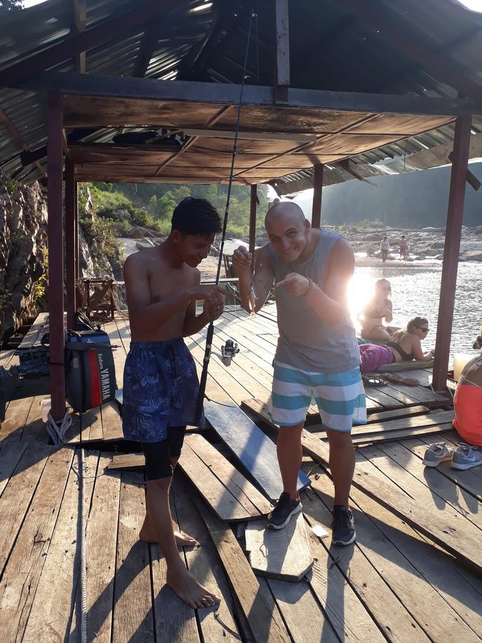 Delimah Guesthouse Kuala Tahan Kültér fotó