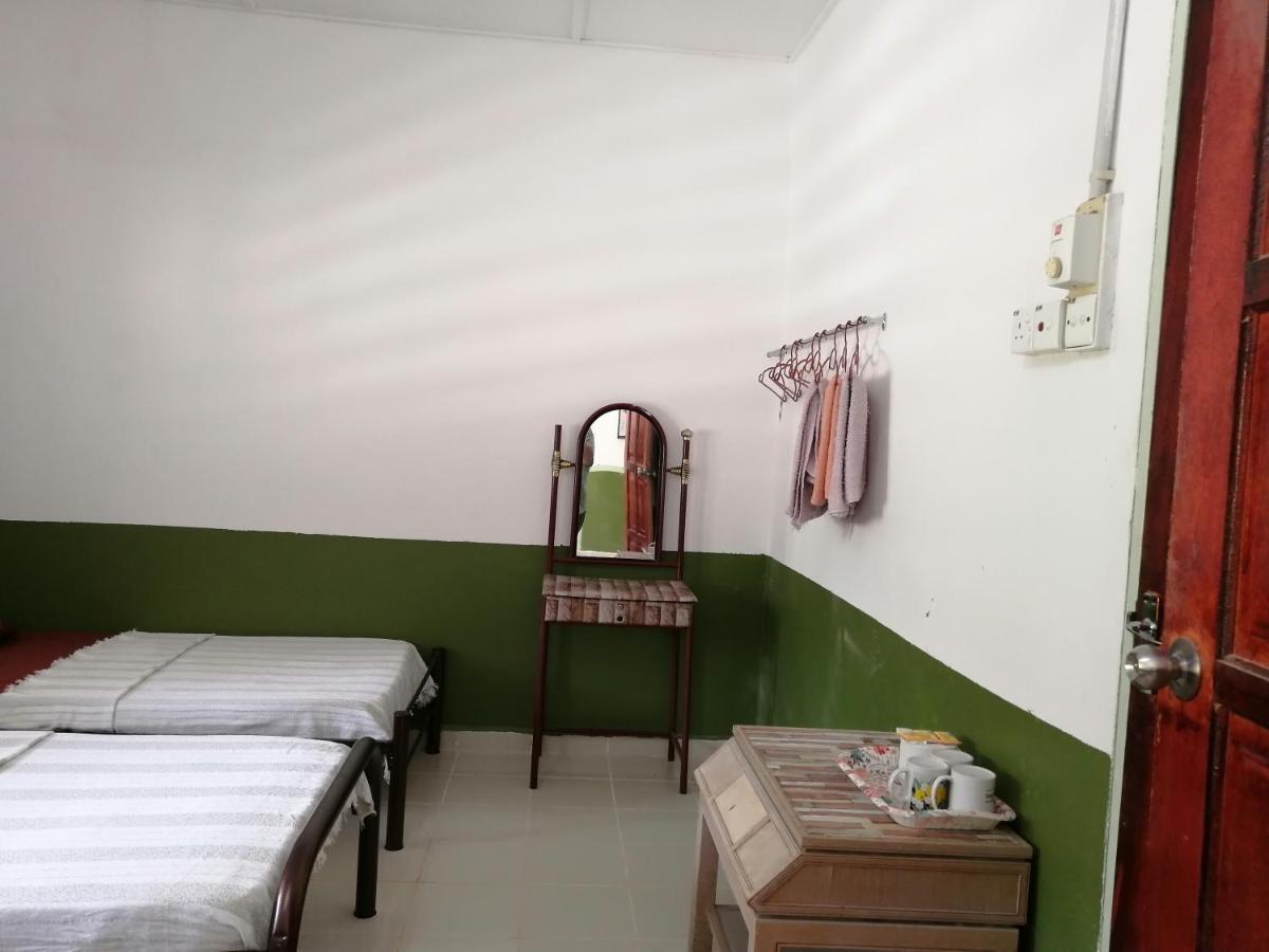 Delimah Guesthouse Kuala Tahan Kültér fotó